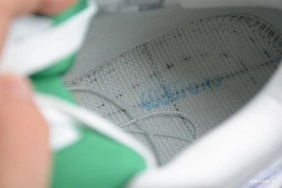 CT8527-113 Green 4 CT8527-113 Metallic  Retro Jordan Air 1220